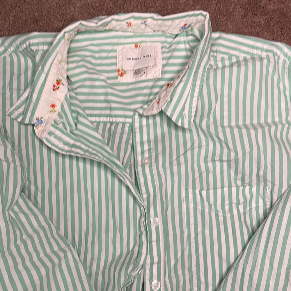 Button down crop top - Picture 2 of 4